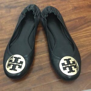 Tory Burch black Reva leather flats size 9